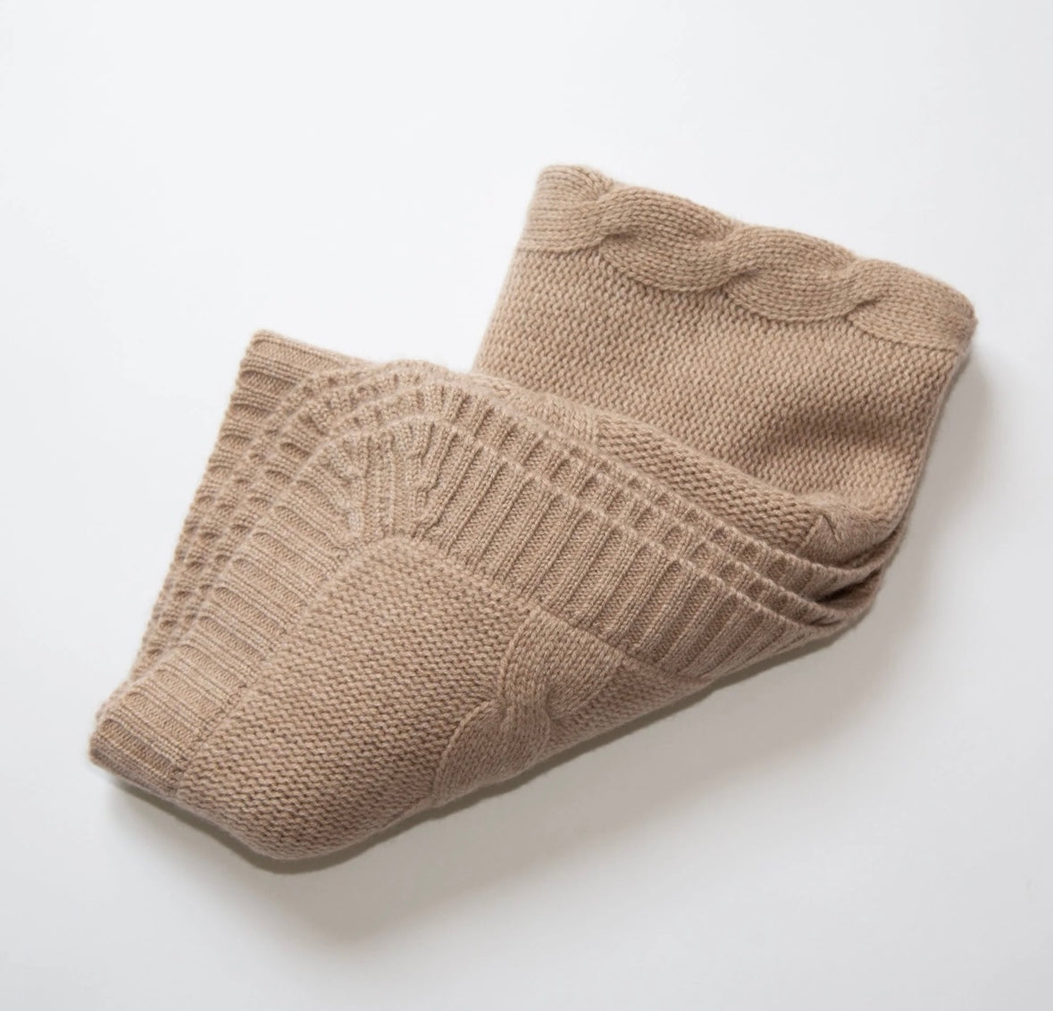 Babydecke von Papa Lobster mit Zopfmuster aus 100% Kaschmir, Farbe: beige melange