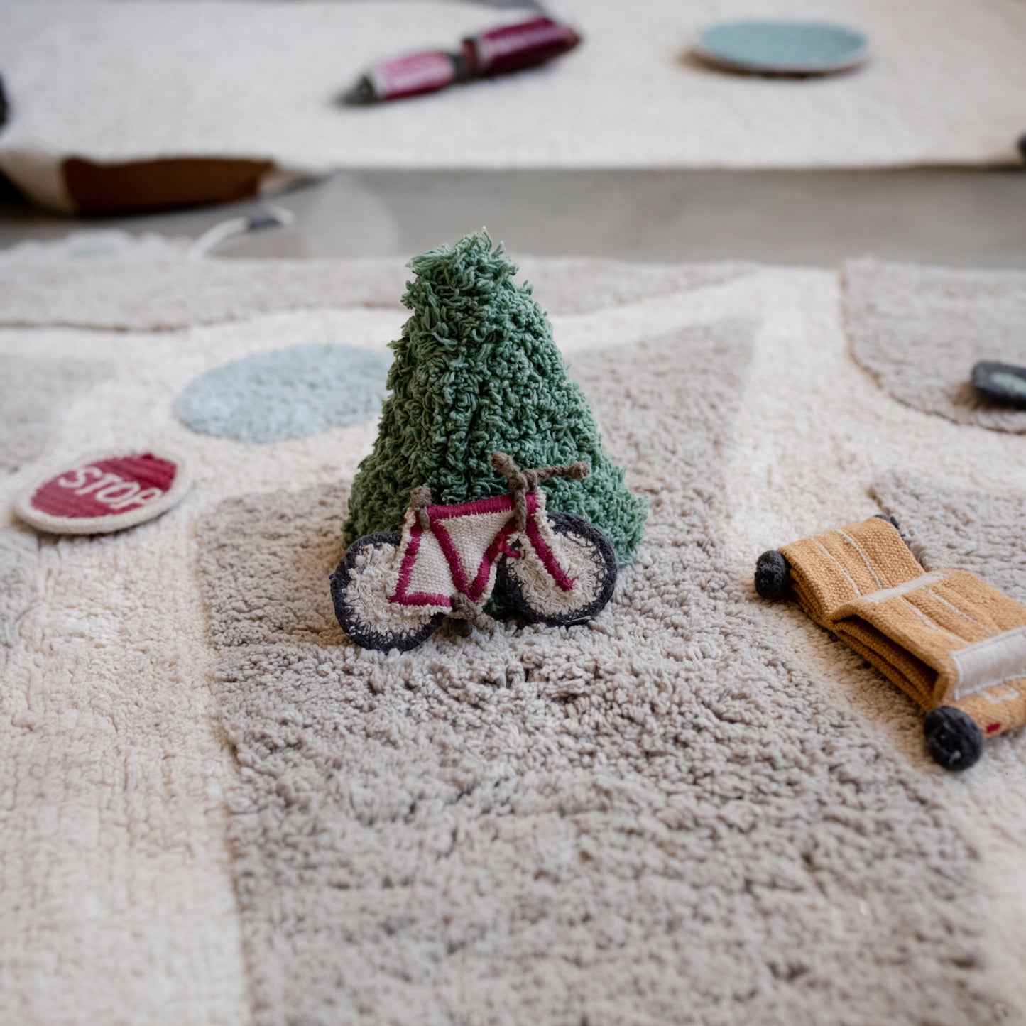 Waschbarer Teppich Eco-City von Lorena Canals