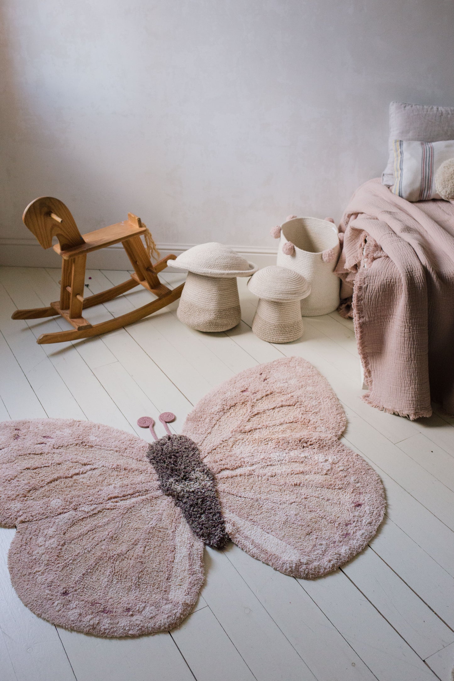 Teppich Baby Schmetterling von Lorena Canals