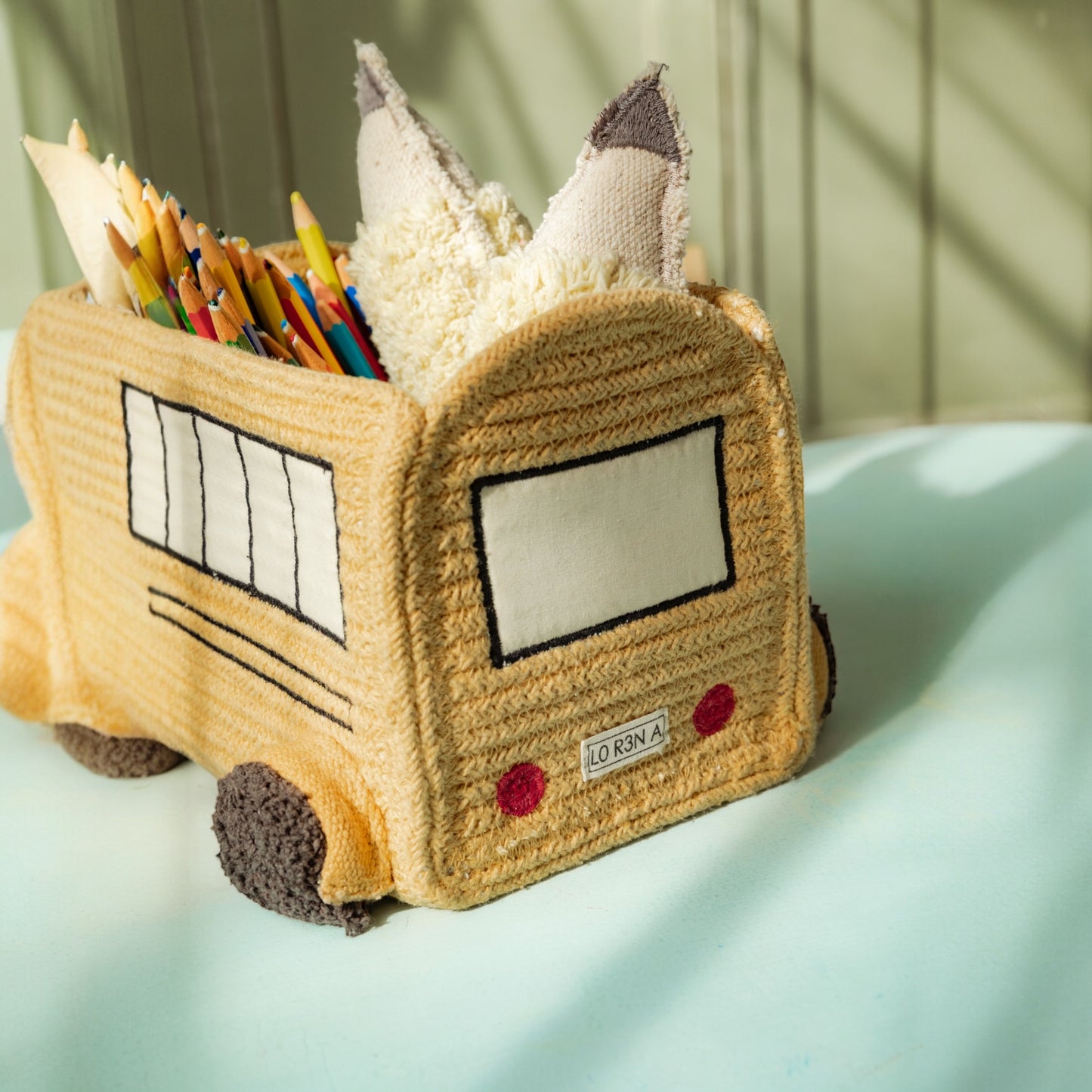 Mini Schulbus Korb von Lorena Canals