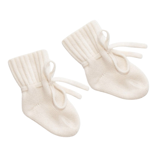 Baby-Söckchen „Mimi“ von Papa Lobster, 0-6 Monate aus 100% Kaschmir, Farbe: off white
