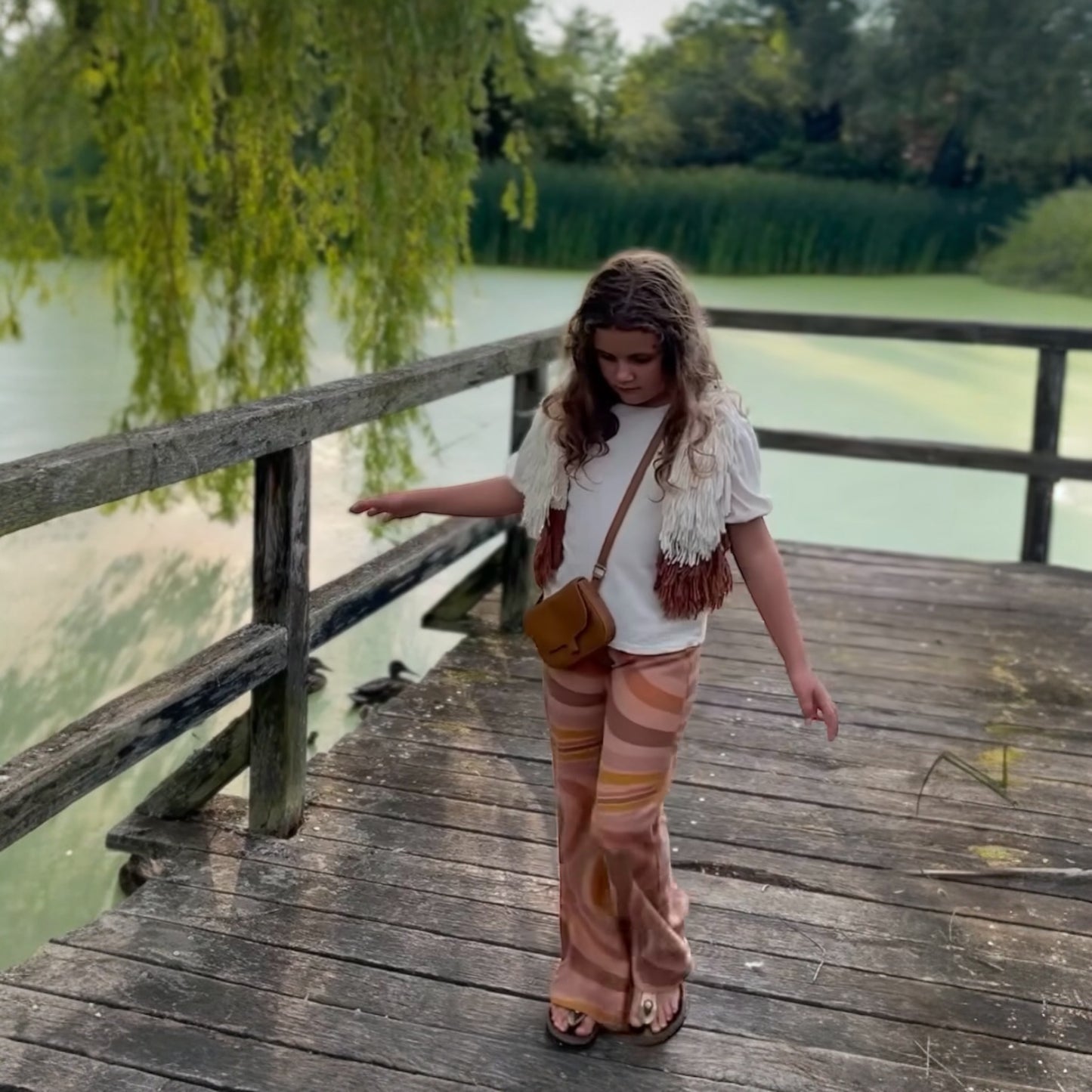 Longlivethequeen vest, size 4-10 years