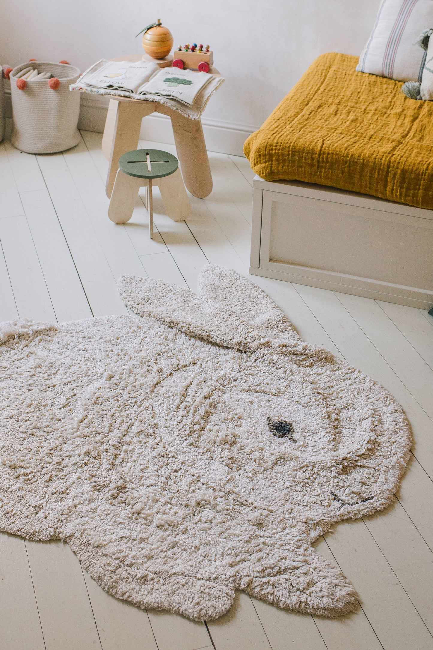 Waschbarer Teppich Bunny von Lorena Canals